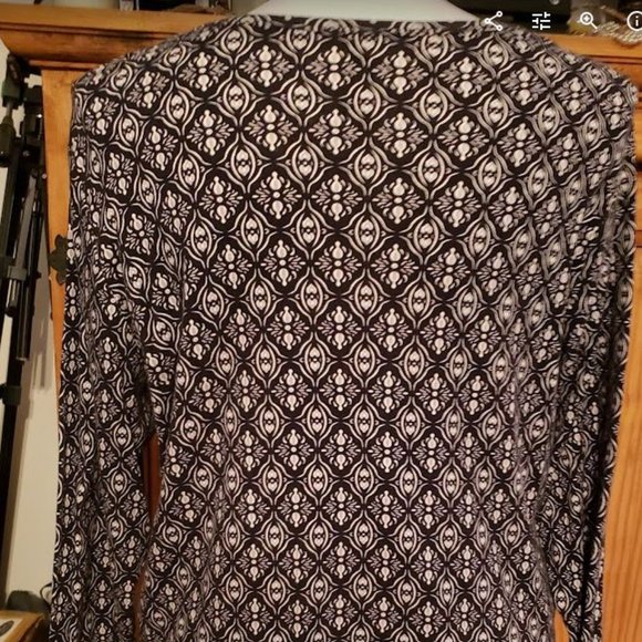 St Johns Bay 3X Women's Long Sleeve Print t-shirt EUC - Picture 3 of 7